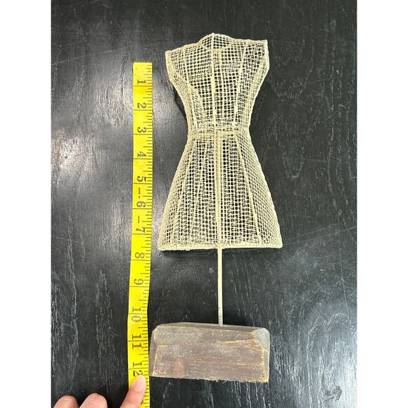 Rustic Mesh Beige dress Form- mini table top accent- decor, earring hanger 12" - Picture 3 of 6